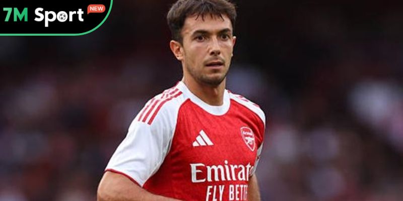 Tương lai rộng mở của Zubimendi trong màu áo đỏ